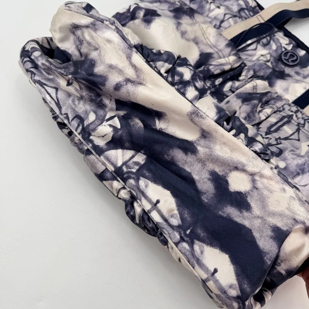 Lululemon Flow and Go Tote Bag Ink Blot